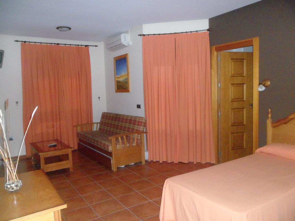 Hotel Rural La Encina Almadén Exterior photo