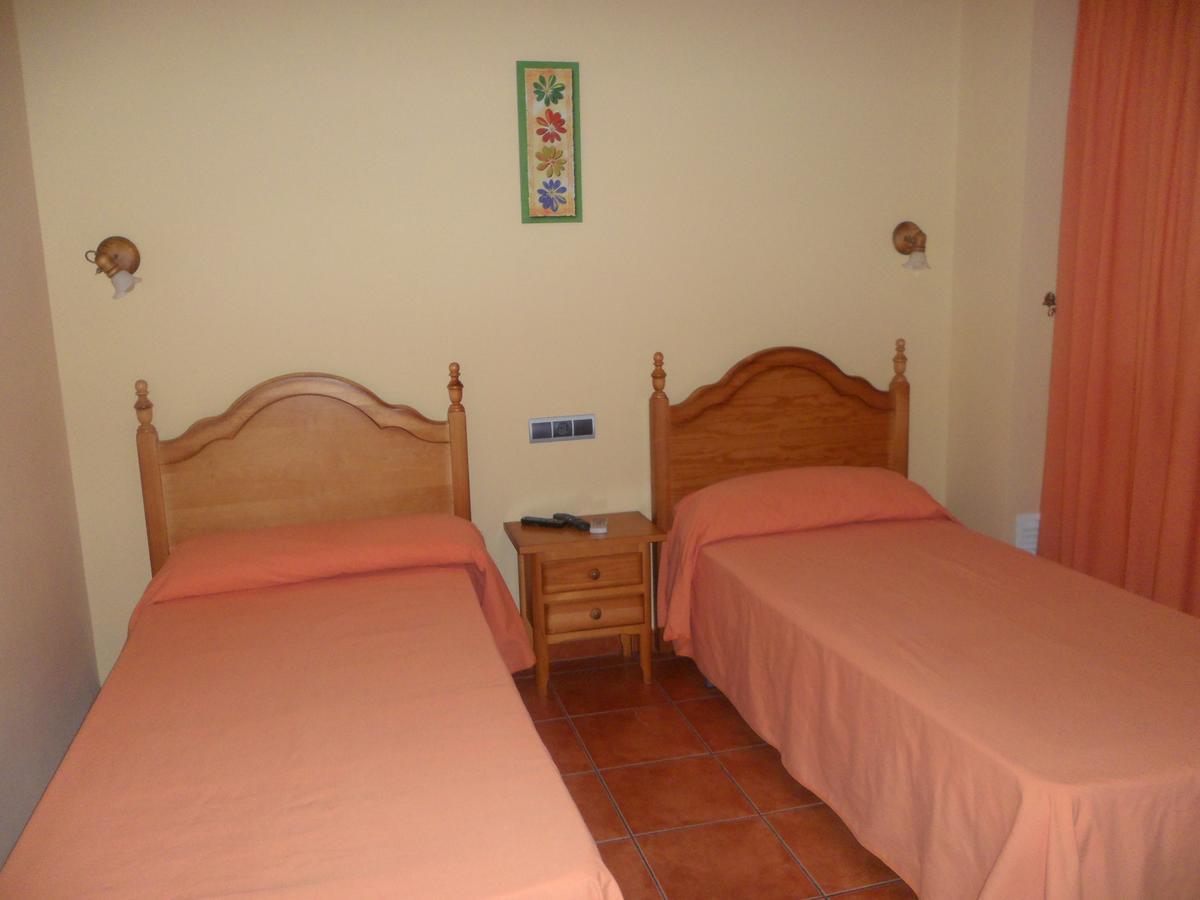 Hotel Rural La Encina Almadén Exterior photo